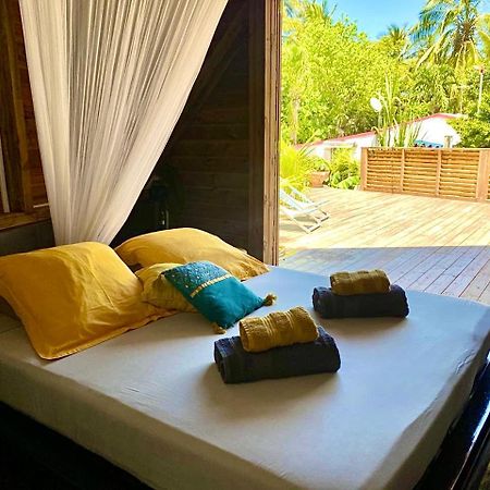 Charmant Bungalow Tout Confort Climatise - Terrasse Et Acces Plage ! Deshaies Ngoại thất bức ảnh