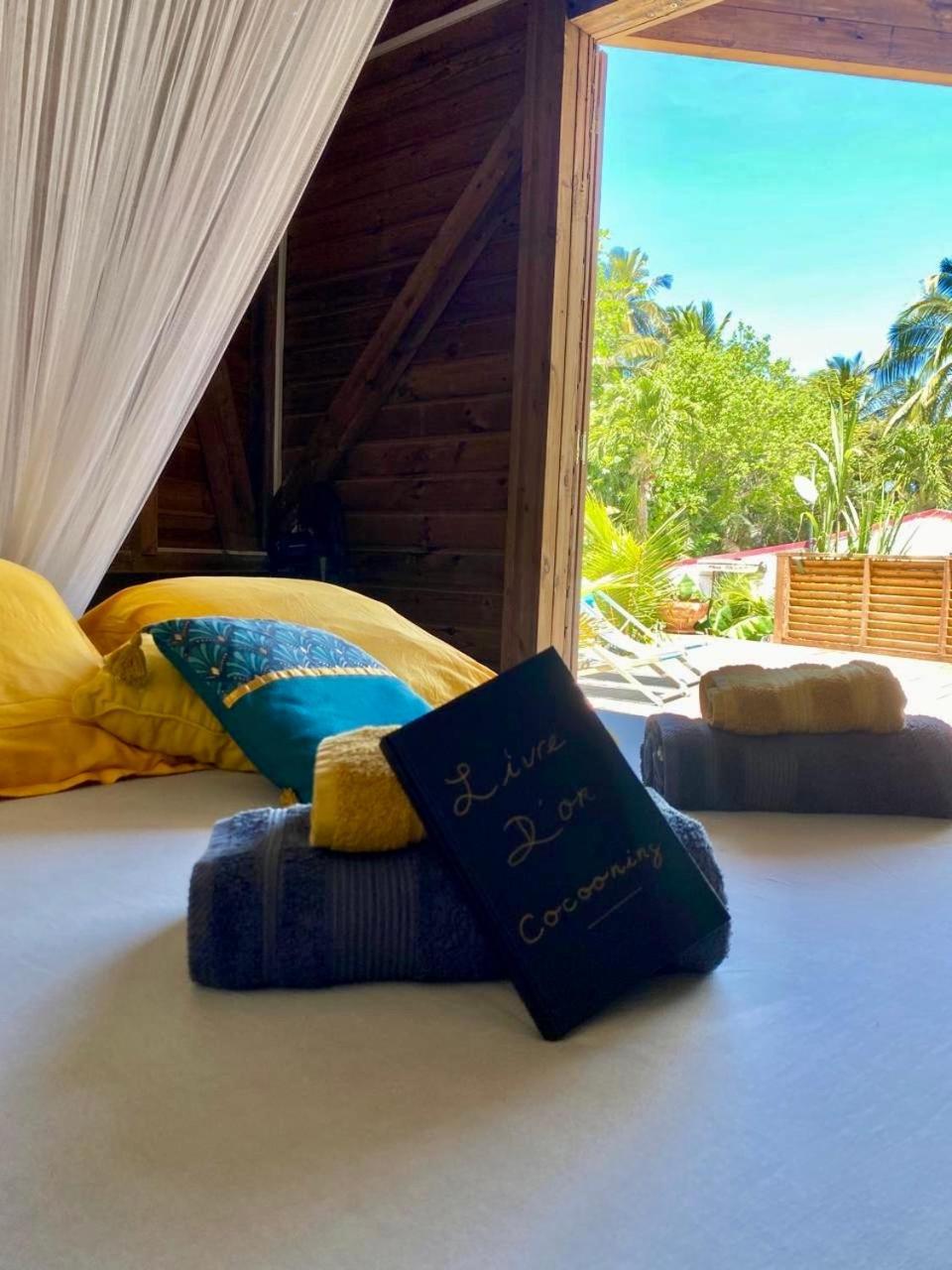 Charmant Bungalow Tout Confort Climatise - Terrasse Et Acces Plage ! Deshaies Ngoại thất bức ảnh